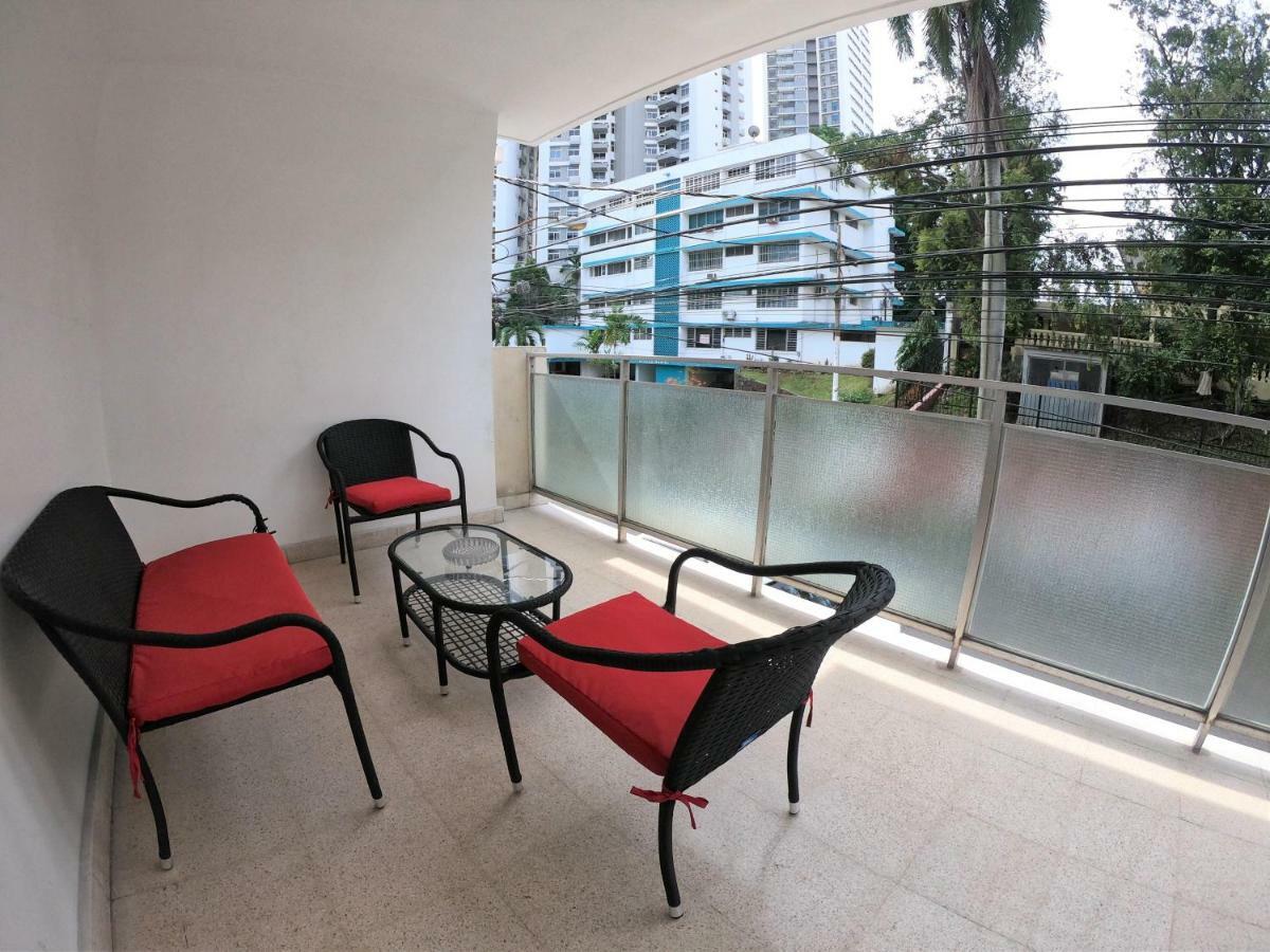 Blu Hostel Panama City Exterior photo